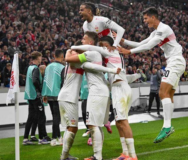 赛前德甲焦点战，瓦伦西亚豪取连胜，话题不断，资深球员宣示担当的简单介绍爱游戏官网